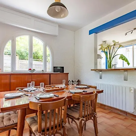 Holiday home 3 Dans Le Centre Du Cap Ferret